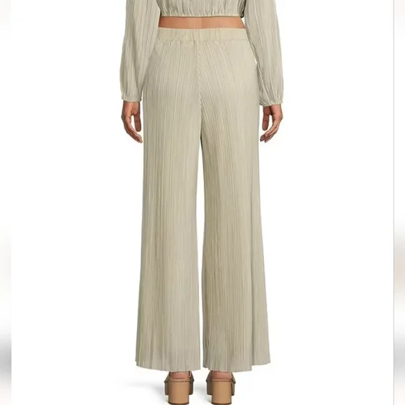 Gianni Bini Joni Plisse Elastic Waistband Coordinating Pants - Picture 3 of 14